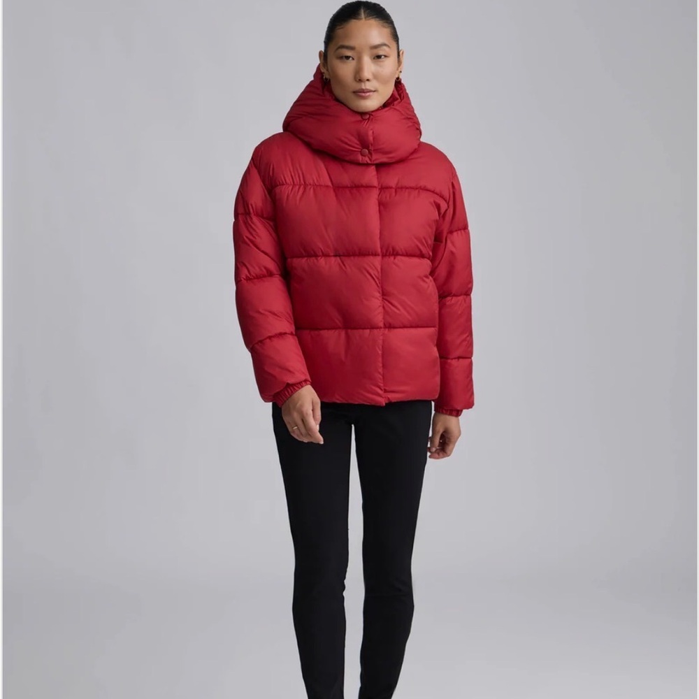 Anthropologie Scarlett Red Puffer Jacket W Detachable hood size small $199 nwt​